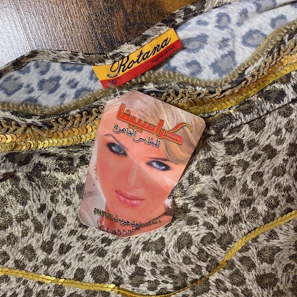 🌷 Beautiful 🌷 Extravagant Bell Sleeve Gold Sequin Leopard Dress From Egypt NWT - Picture 3 of 12